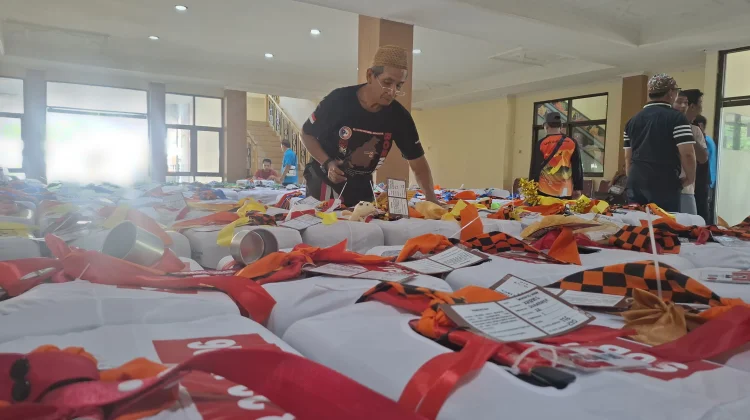Ratusan Koper Jemaah Haji Kota Madiun Dikumpulkan di Wisma Haji
