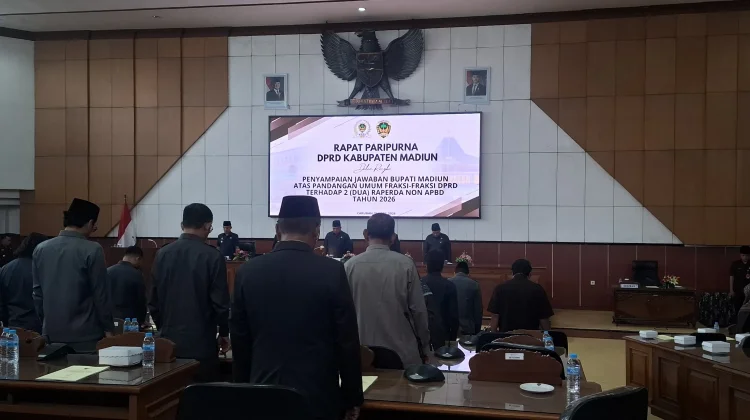 Rapat Paripurna DPRD Bupati Madiun Jawab Pandangan Umum Fraksi atas Dua Raperda