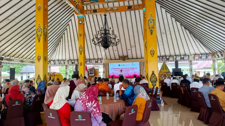 PMI Magetan Apresiasi Pendonor Darah Hingga 100 Kali Donor