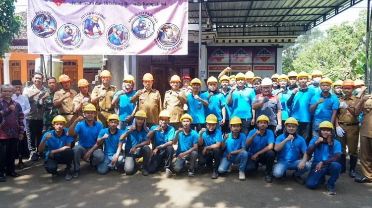 Pemkab Madiun Dorong Penyerapan Tenaga Kerja