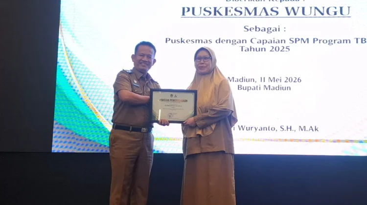 Pemkab Madiun Berikan Penghargaan kepada Puskesmas Berprestasi