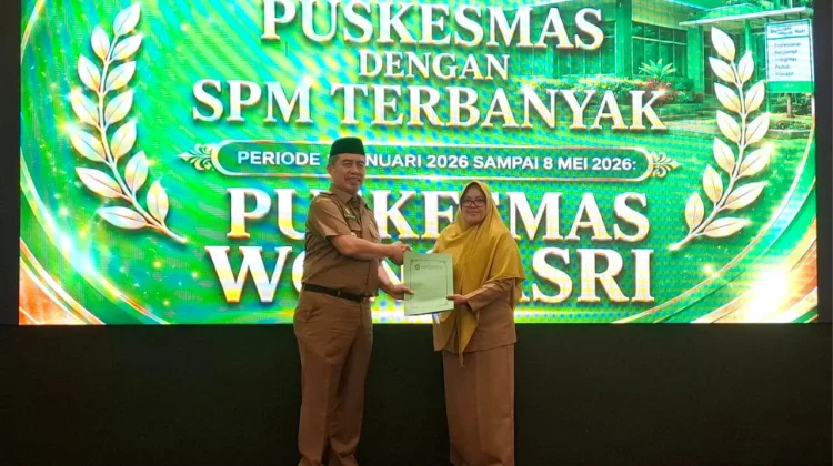 Pemkab Madiun Berikan Penghargaan kepada Puskesmas Berprestasi