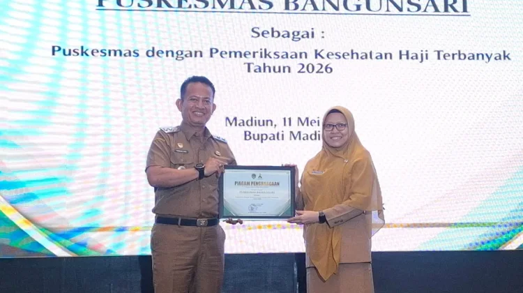 Pemkab Madiun Berikan Penghargaan kepada Puskesmas Berprestasi