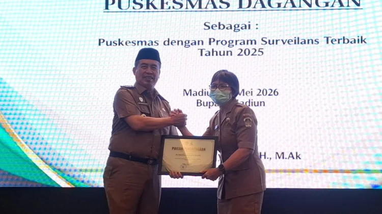 Pemkab Madiun Berikan Penghargaan kepada Puskesmas Berprestasi