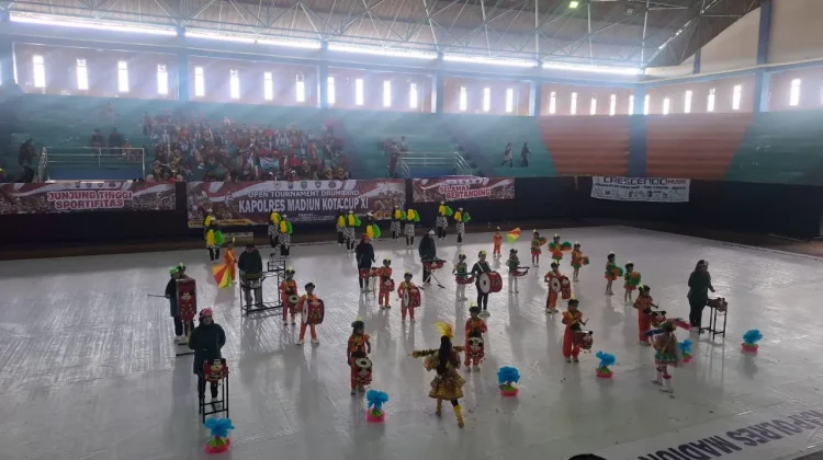 Upacara Pembukaan Open Tournament Drumband Kapolres Madiun Kota Cup XI