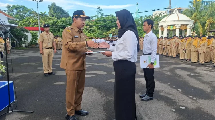 51 PNS Baru Terima SK, Plt Wali Kota Madiun Tekankan Adaptasi Ritme Kerja