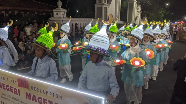 Agenda Tahunan, Malam Takbiran Iduladha di Magetan Meriah Dengan Pawai Berlampion