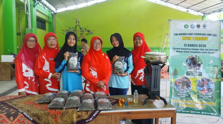 Sistem Integritas Kompor, Abu dan Kotoran Hewan Tuk Pemulihan Lahan Desa