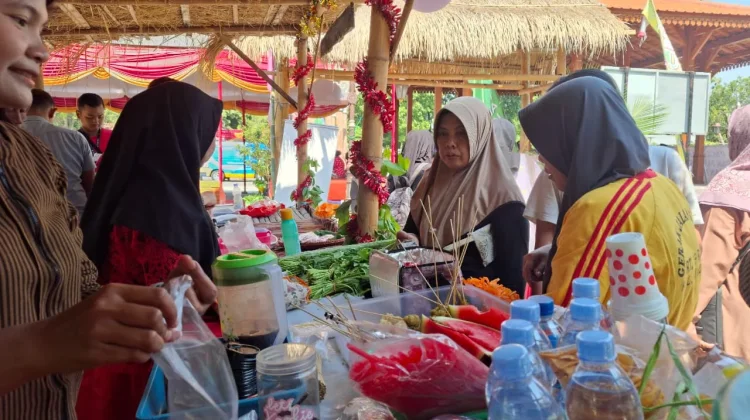 Warna-Warni Kegiatan Bersih Desa di Kelurahan Manguharjo