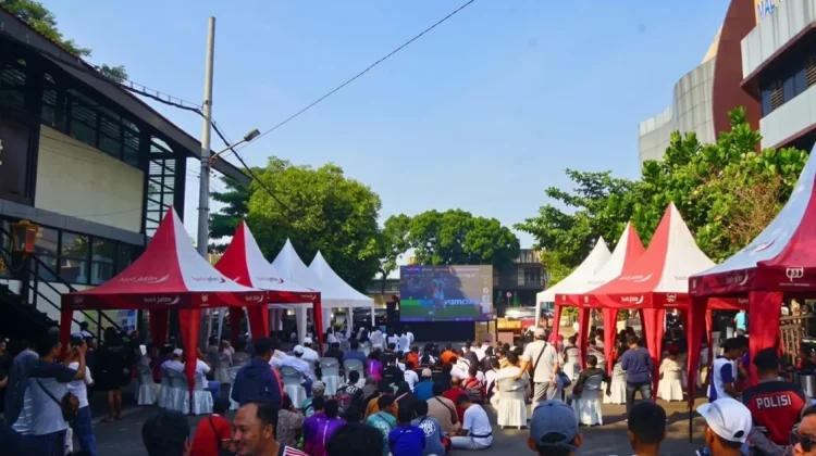 Serunya Nobar Piala Dunia 2026 Dengan Layar Besar di Pasar Baru Magetan