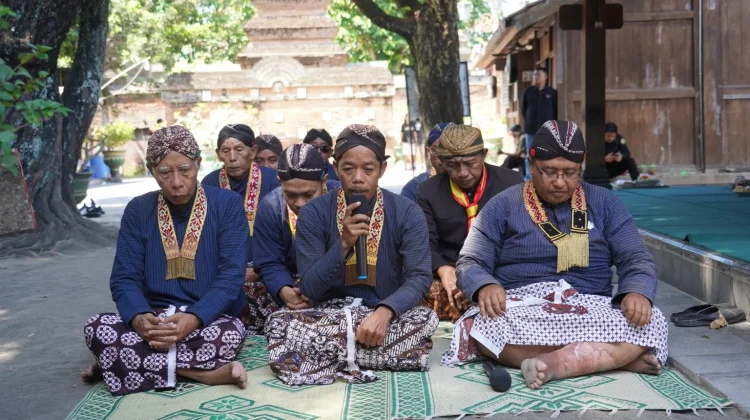 Bupati Madiun Beserta Jajaran Laksanakan Ziarah di Kotagede Yogyakarta