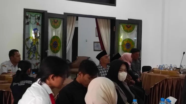 BEM Kampus dan Ormas Pemuda se-Magetan Ngopi dan Diskusi Bareng Forkopimda