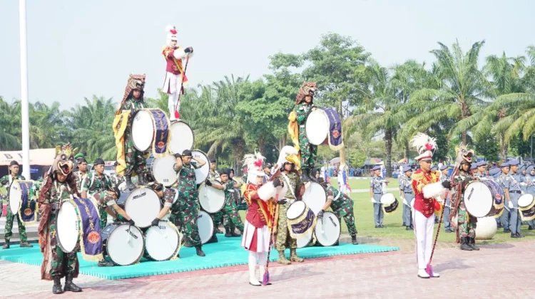 SEMARAK!! Tarian Kolosal Pencak Silat, Atraksi Marching Band dan Aubade Tampil Apik