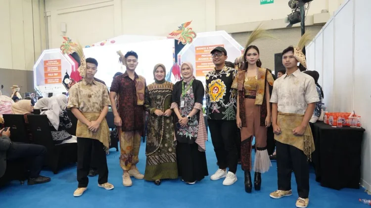 Ajang Promosi Batik, Wastra Madiun Tampil Elegan di APKASI Otonomi Expo 2026