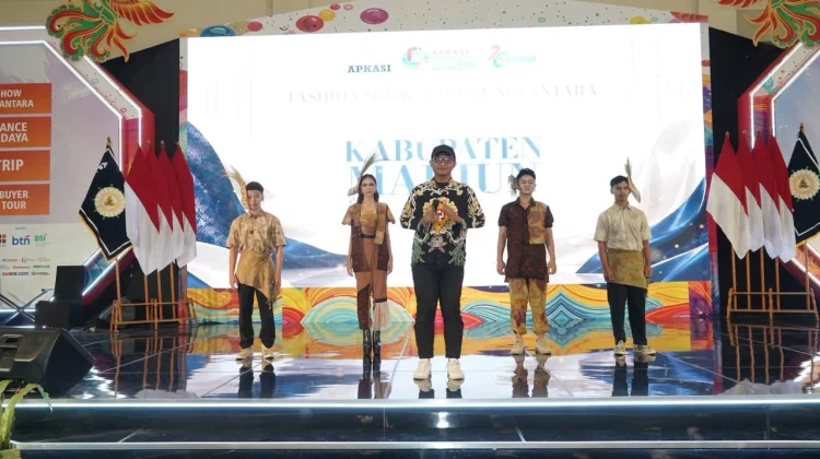 Ajang Promosi Batik, Wastra Madiun Tampil Elegan di APKASI Otonomi Expo 2026