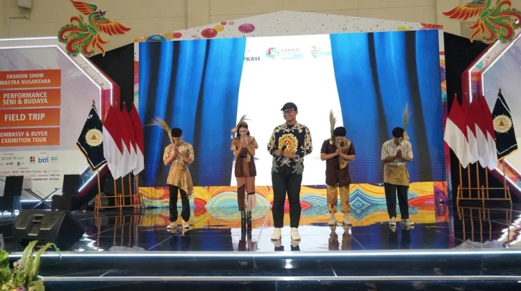 Ajang Promosi Batik, Wastra Madiun Tampil Elegan di APKASI Otonomi Expo 2026