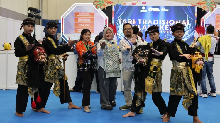 Pencak Silat dan Dongkrek Kabupaten Madiun Tampil Memukau