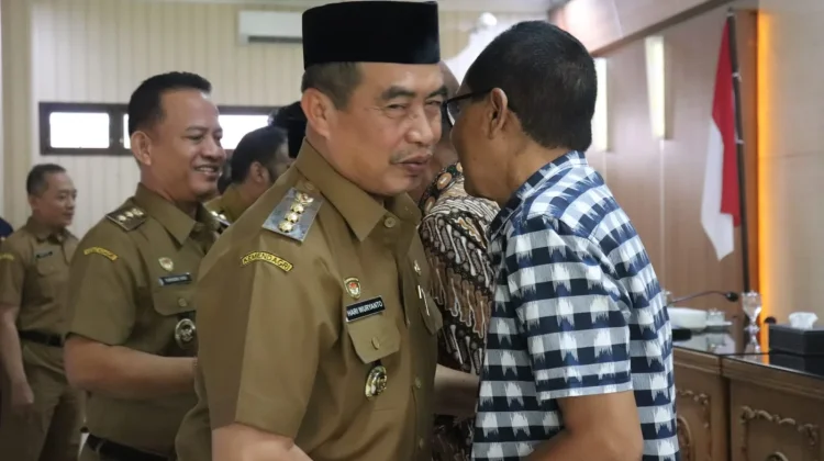 Pemkab Madiun Lepas Purna Tugas Tujuh Kepala Perangkat Daerah