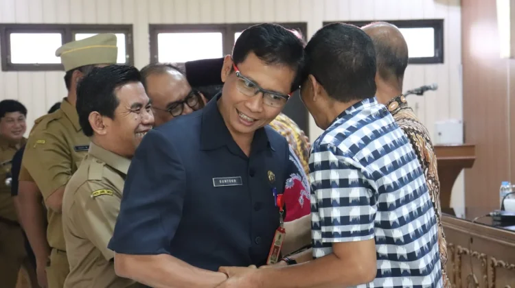 Pemkab Madiun Lepas Purna Tugas Tujuh Kepala Perangkat Daerah