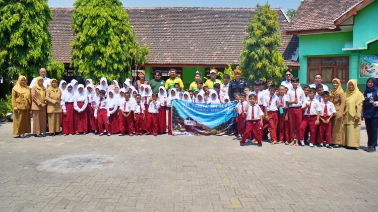 Edukasi Dini, Daop 7 Madiun Gelar Kegiatan Sosial dan Edukasi Masyarakat