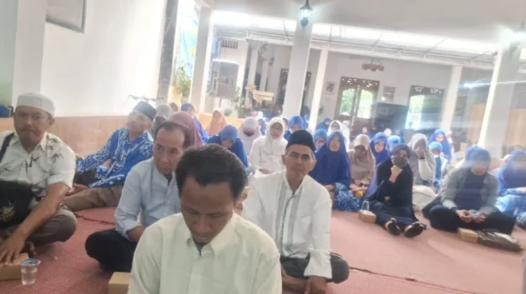 Calon Jamaah Haji Tergabung KBIHU Al Mabrur Ikuti Bimbingan Istitha'ah Kesehatan