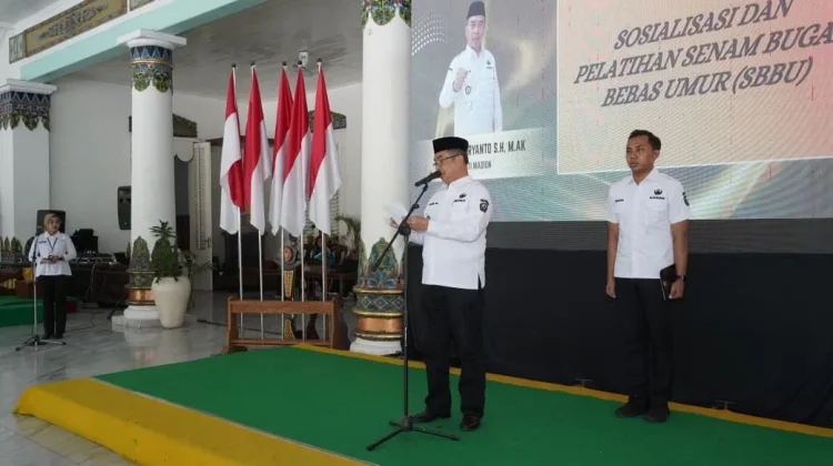 Usia Senja, Pemkab Madiun Gelar Sosialisasi Senam Bugar Sepanjang Usia (SBSU)