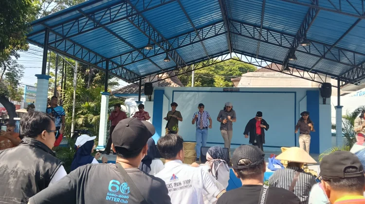 Tambah Jangkauan Pasar, DWP LPP RRI Madiun Ikuti Bazar UMKM Rangkaian RRI FEST