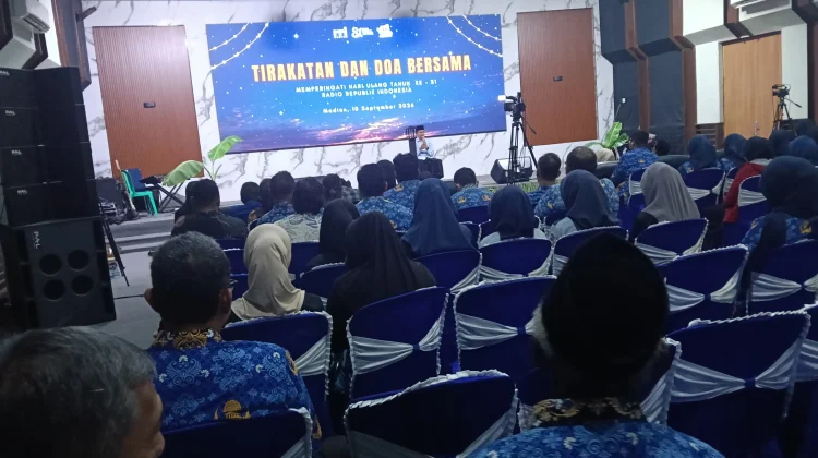 HUT ke 81 RRI, LPP RRI Madiun Gelar Tirakatan dan Doa Bersama