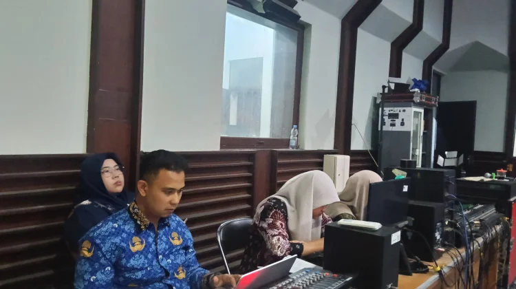 HUT ke 81 RRI, LPP RRI Madiun Gelar Tirakatan dan Doa Bersama