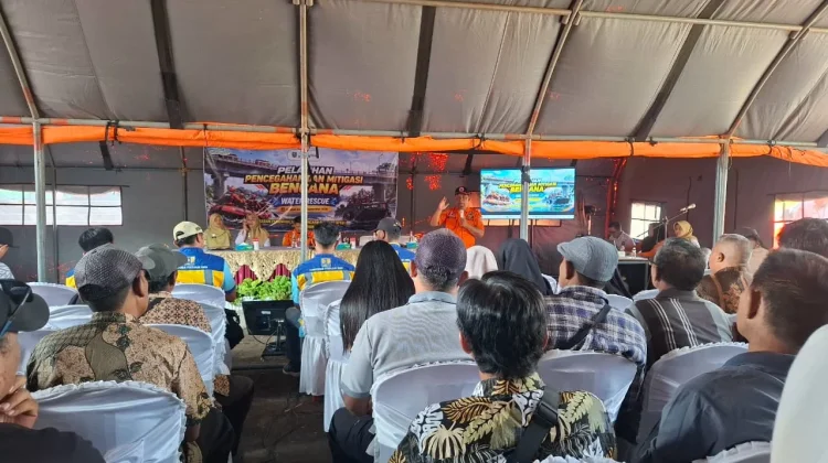 Tingkatkan Kesiapsiagaan, BPBD Kota Madiun Gelar Pelatihan Water Rescue