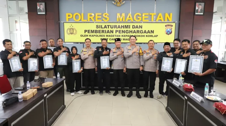 13 Korlap PSHT Magetan Terima Penghargaan dari Kapolres
