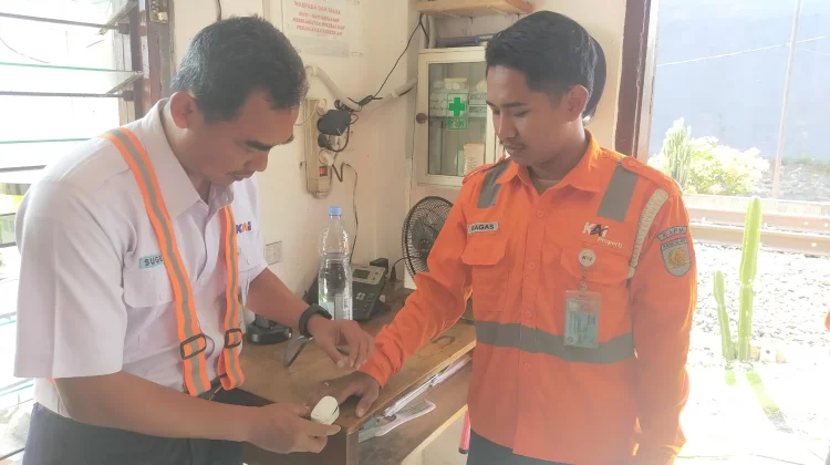 Jajaran Manajemen KAI Daop 7 Madiun Gelar Cek Lintas Jalur
