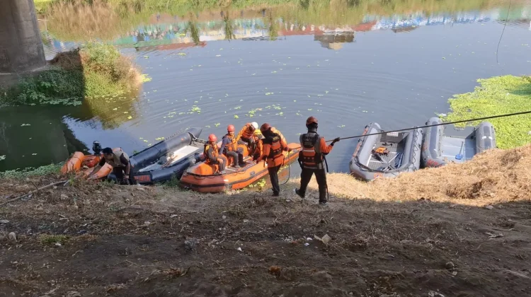 Mantapkan Keterampilan Relawan, BPBD Kota Madiun Gelar Pelatihan Water Rescue