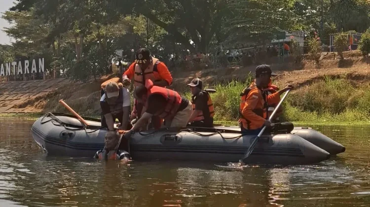 Mantapkan Keterampilan Relawan, BPBD Kota Madiun Gelar Pelatihan Water Rescue