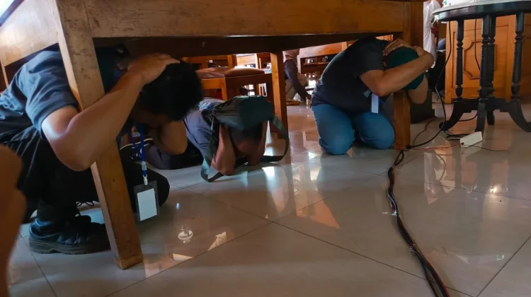 Gelar Simulasi, BMKG Adakan Sekolah Lapang di Magetan Ingatkan Potensi Gempa Darat