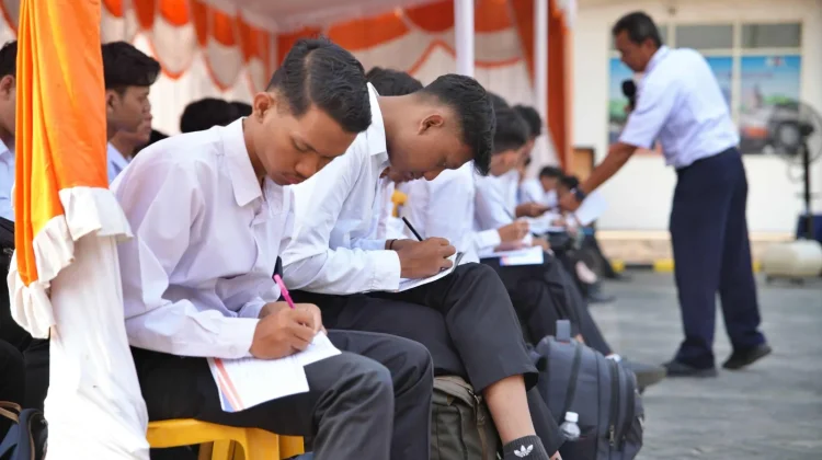 WASPADAI PENIPUAN! PT KAI Gelar Rekrutmen di Daop 7 Madiun