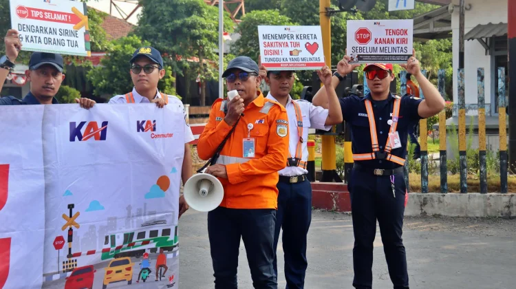 Jaga Keselamatan, Daop 7 Madiun Gandeng Komunitas Railfans Gelar Sosialisasi