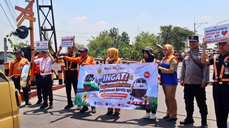Jaga Keselamatan, Daop 7 Madiun Gandeng Komunitas Railfans Gelar Sosialisasi