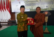 Gaungkan Pesan Perdamaian, Bupati Madiun Berangkatkan Peserta IWFP 2026