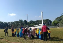 Petugas Damkar Kota Madiun Edukasi Puluhan Siswa TK