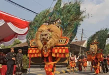 Kesenian Reyog Tampil dalam Kirab Budaya Bersih Desa Kelurahan Winongo