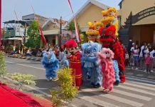 Atraksi Barongsai Semarakkan Kirab Budaya Kelurahan Winongo