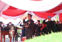 Kapolres Pimpin Upacara Penurunan Bendera HUT ke-81 RI di Magetan