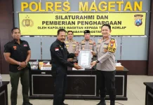 13 Korlap PSHT Magetan Terima Penghargaan dari Kapolres