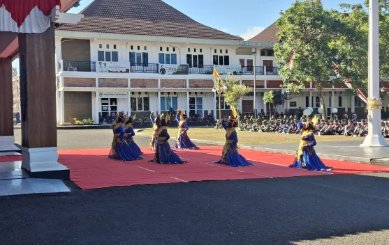 Berita Foto - Unjuk Bakat, Polwan Polres Pacitan Meriahkan HUT ...