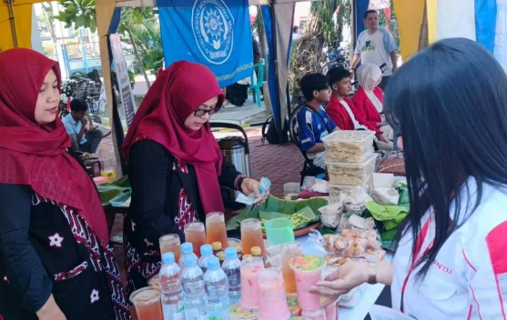 Tambah Jangkauan Pasar, DWP LPP RRI Madiun Ikuti Bazar UMKM Rangkaian RRI FEST