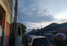 Ruas Jalan di Kota Malang Macet jelang Berbuka