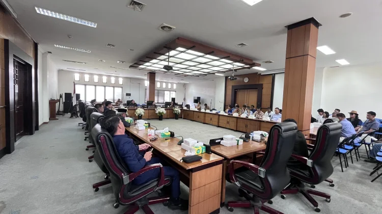 Warga dari Tiga Desa Audiensi di DPRD Terkait Sengketa Lahan