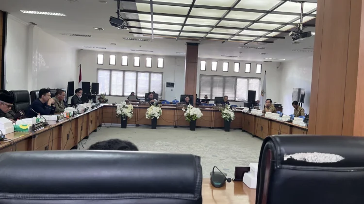 Warga dari Tiga Desa Audiensi di DPRD Terkait Sengketa Lahan