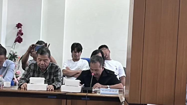 Warga dari Tiga Desa Audiensi di DPRD Terkait Sengketa Lahan